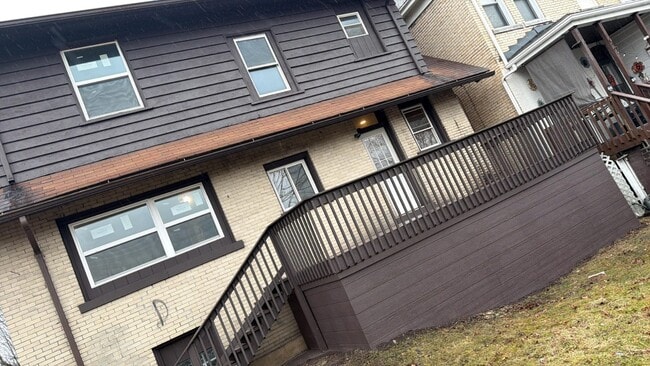 500 Marwood Ave in Mckees Rocks, PA - Foto de edificio - Building Photo