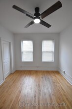 1029 N Wood St, Unit #2 in Chicago, IL - Building Photo - Building Photo