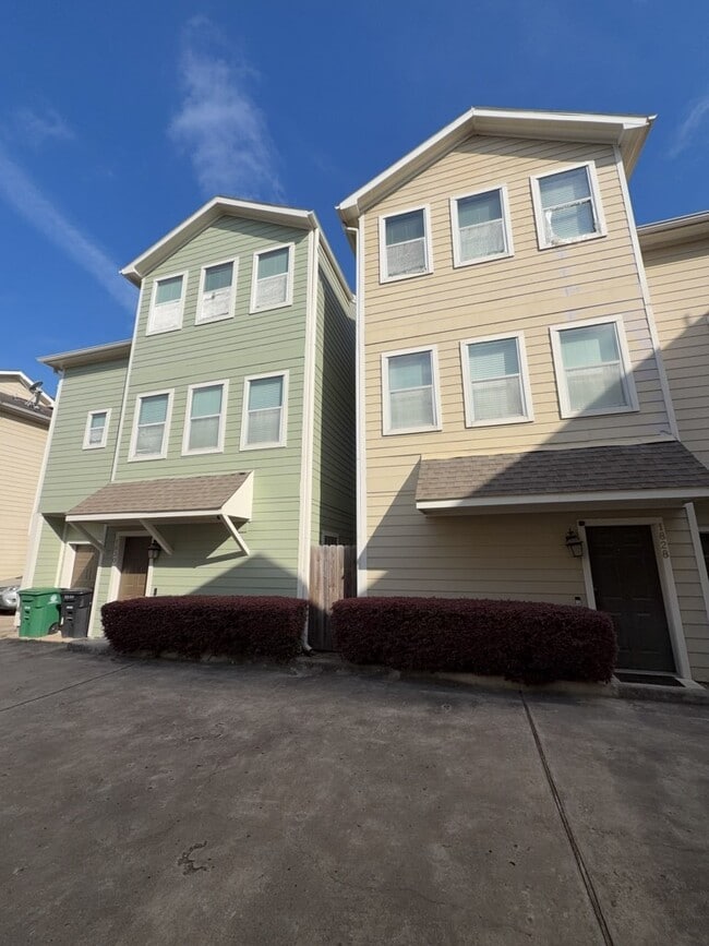 property at 1828 Fletcher St