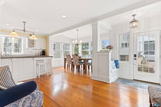 218 Totoket Rd in Branford, CT - Building Photo - Building Photo