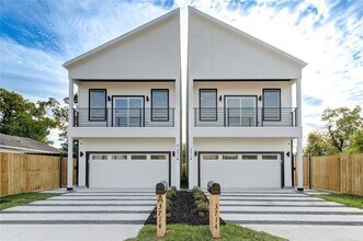 3714 Mainer St in Houston, TX - Building Photo - Building Photo