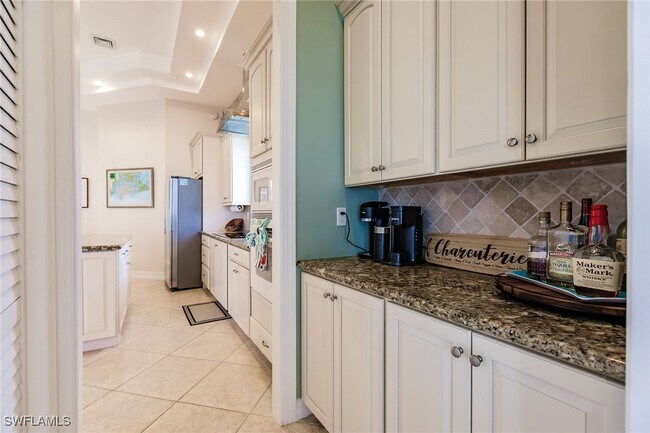 property at 950 Snowberry Ct