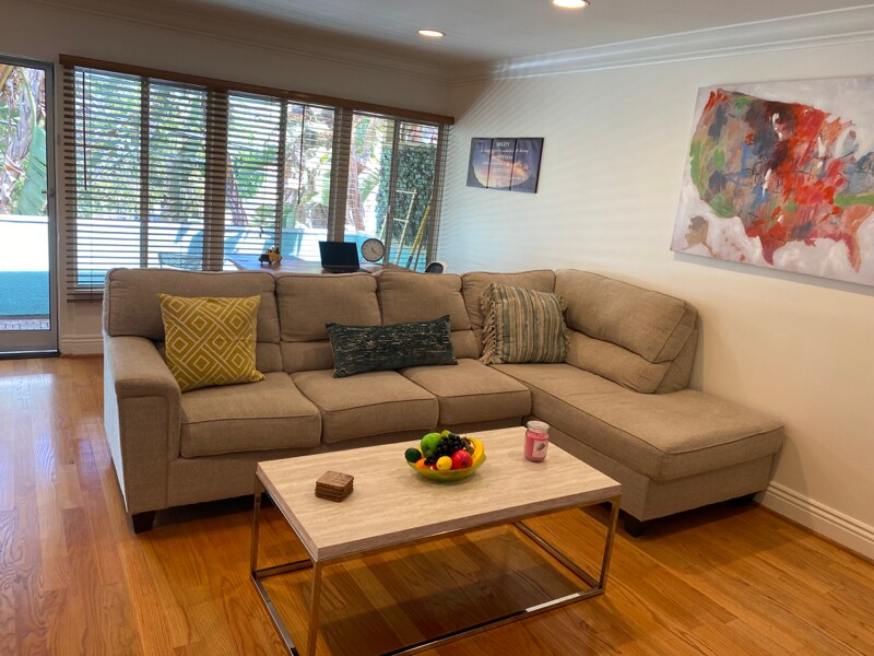14934 Dickens St-Unit -12A in Los Angeles, CA - Foto de edificio