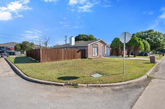 935 Packard Dr in Arlington, TX - Foto de edificio - Building Photo