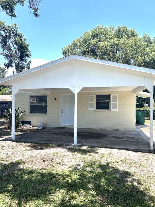 38825 C Ave in Zephyrhills, FL - Building Photo