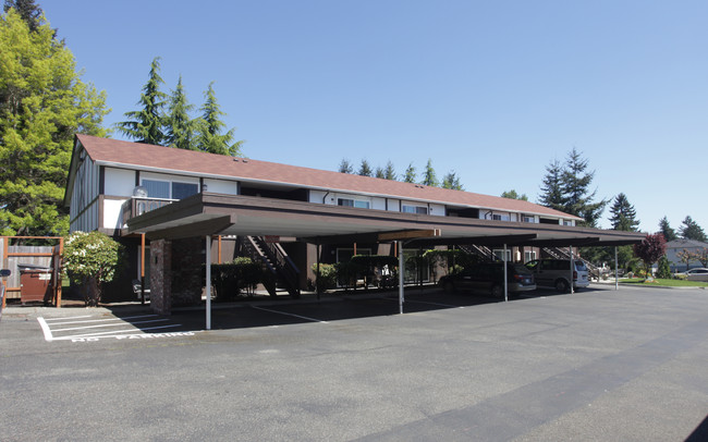 Fircrest Wellington Apartments in Fircrest, WA - Foto de edificio - Building Photo