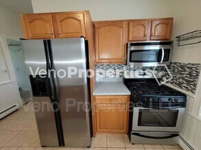 1850 8th Ave in Watervliet, NY - Building Photo - Building Photo