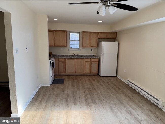 property at 125 Hampshire Rd