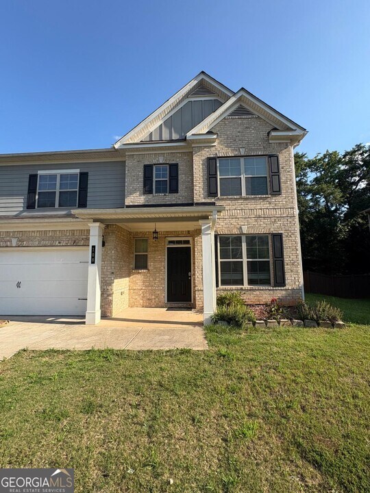 108 Madison Grace Ave in Mcdonough, GA - Building Photo