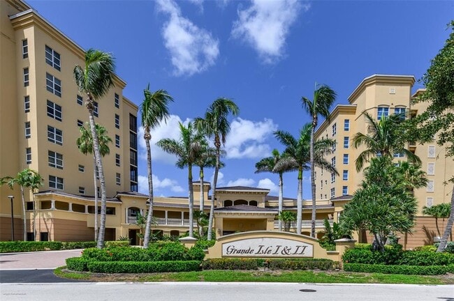 property at 3313 Sunset Key Cir
