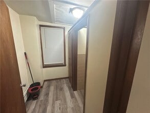 62 East St in West Warwick, RI - Building Photo - Building Photo