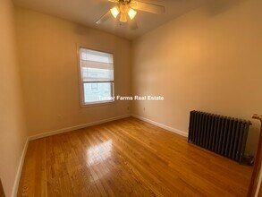14 Alberta Ter, Unit 2 in Cambridge, MA - Building Photo - Building Photo