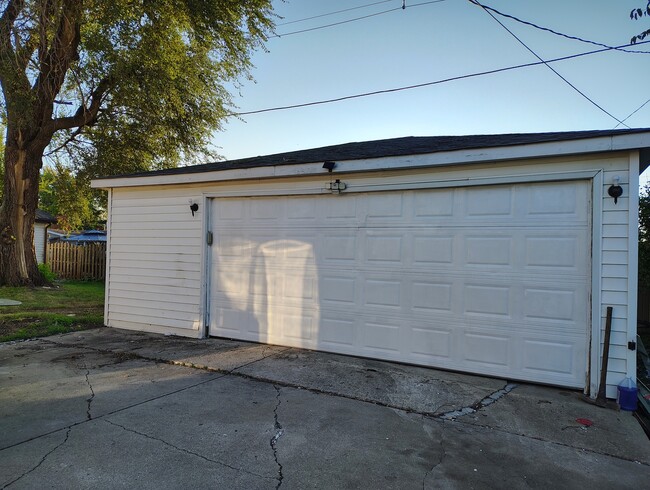 434 Kenyon Ave in Romeoville, IL - Foto de edificio - Building Photo