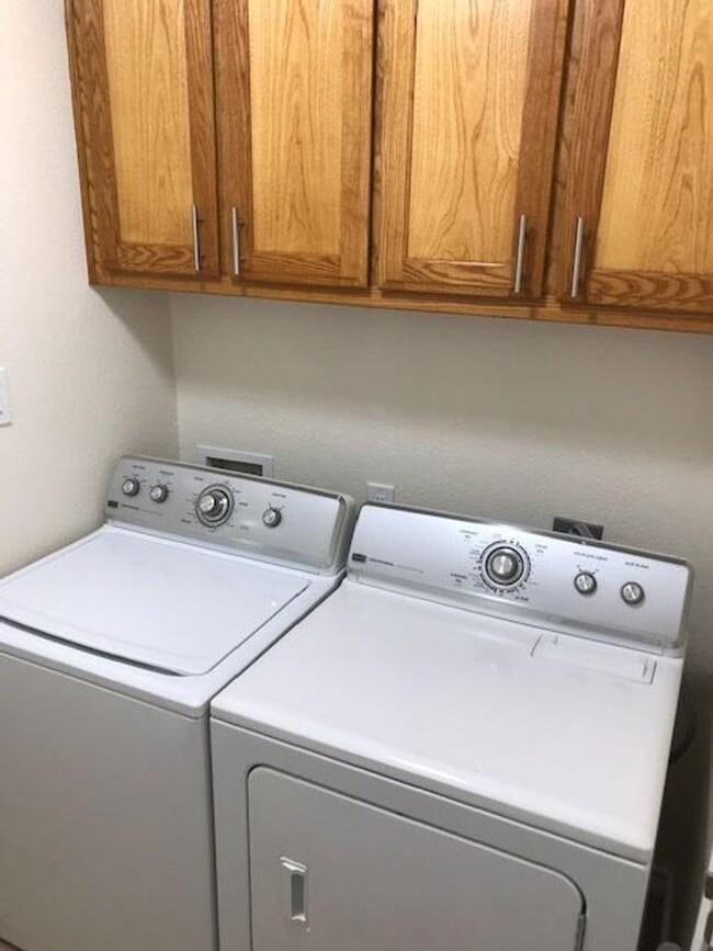 property at 805 N Washington St