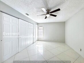 2 Chip Ct in Kissimmee, FL - Foto de edificio - Building Photo