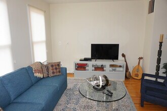 223 S Fremont Ave in Baltimore, MD - Building Photo - Building Photo