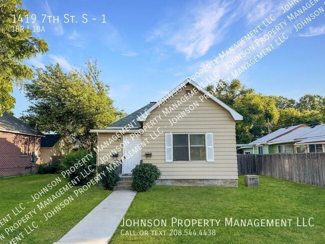 property at 1419 7th St S