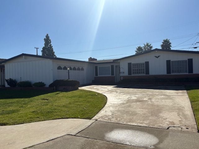 1605 Minorca Dr in Costa Mesa, CA - Building Photo