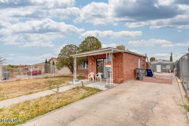 3722 Jefferson Ave in El Paso, TX - Building Photo - Building Photo