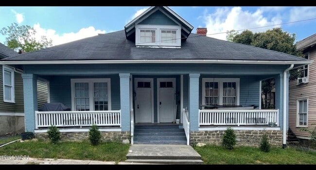 property at 956 New St
