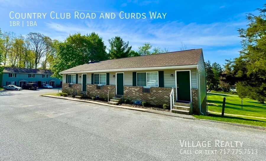 613 Country Club Rd-Unit -B in Red Lion, PA - Building Photo