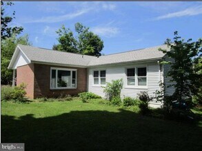 537 Kemmerer Rd in State College, PA - Building Photo - Building Photo