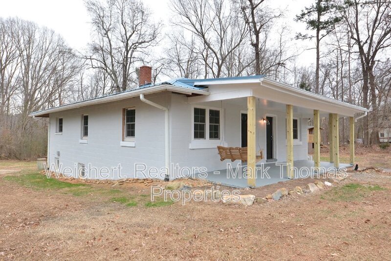 1150 Shelton Rd in Roxboro, NC - Building Photo