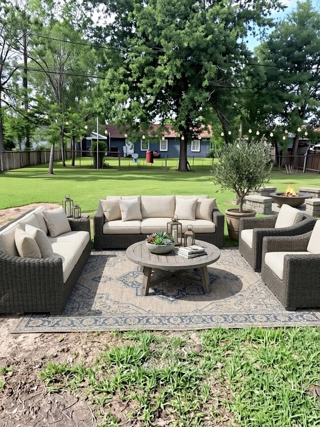 property at 8837 Oak Knoll Ln