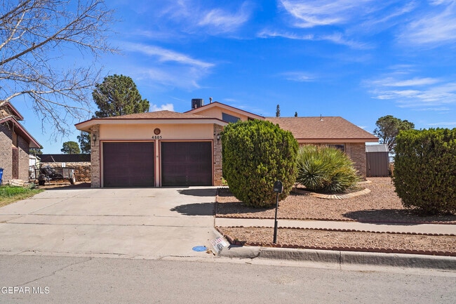 property at 4805 Maureen Cir