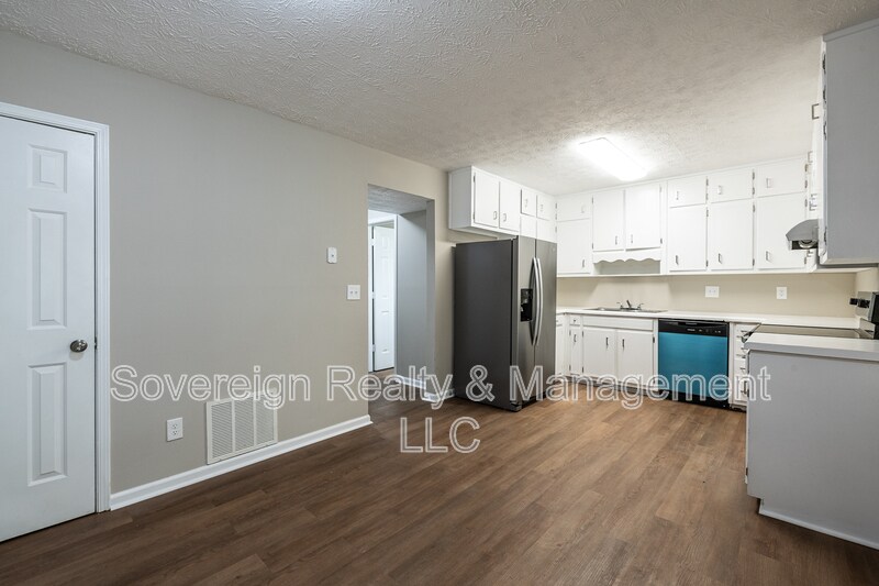 366 Haymarket Ln in Lawrenceville, GA - Building Photo