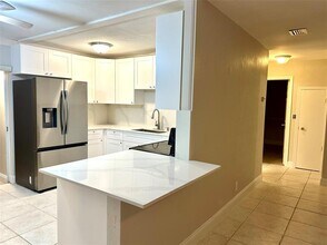 7907 SW 3rd St in North Lauderdale, FL - Building Photo - Building Photo