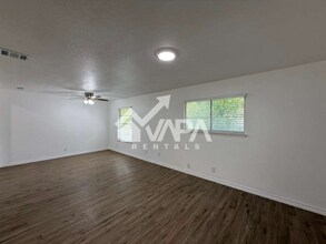 5507 Prairie Flower Dr in San Antonio, TX - Building Photo - Building Photo