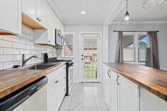 885 Jaydee Ave, Unit 4010 UNIT 1F in Dundalk, MD - Building Photo - Building Photo