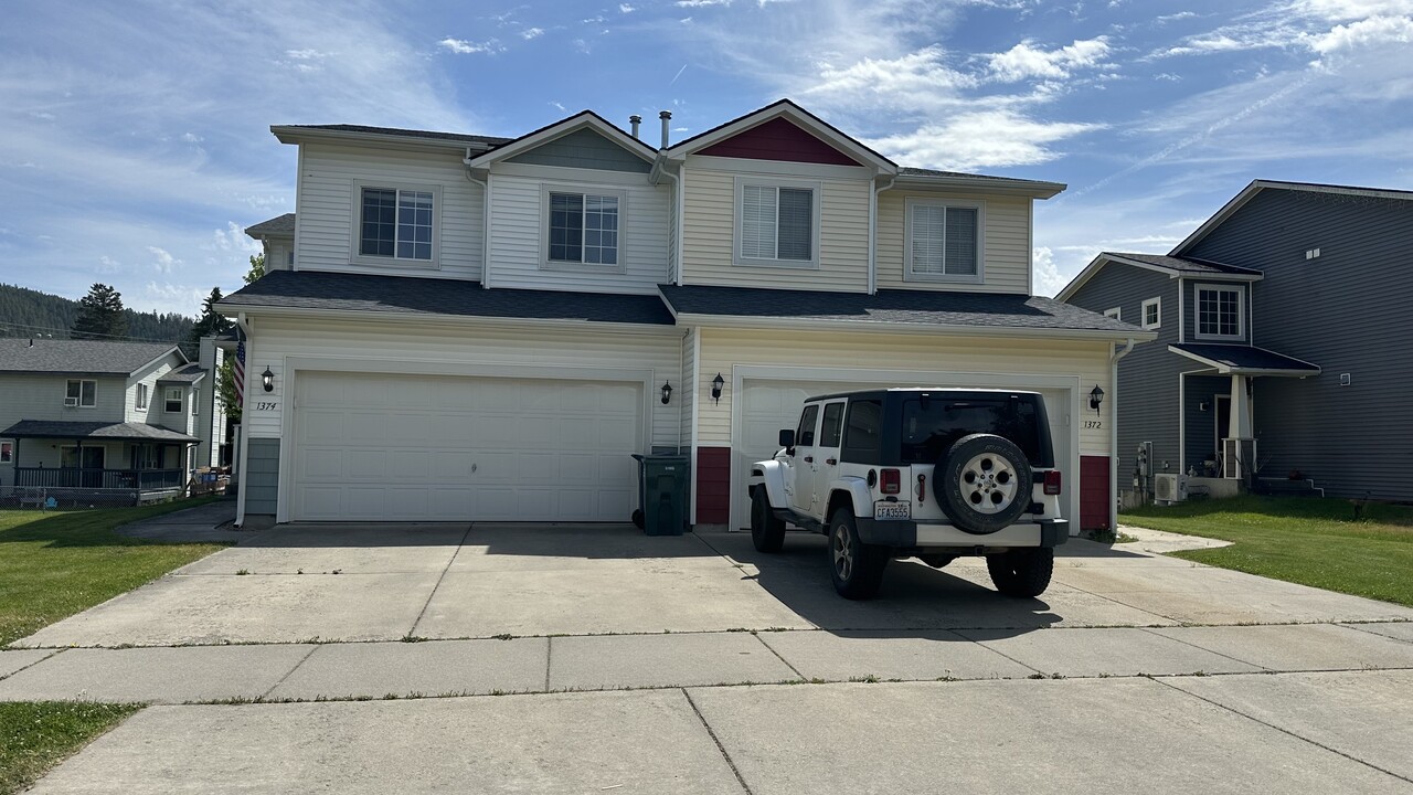 1374 Kaleigh Ct, Unit Kaleigh 1 in Coeur d'Alene, ID - Building Photo