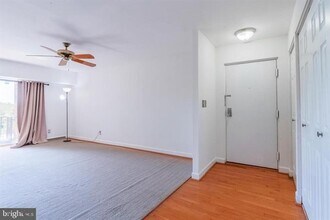 4414 Island Pl in Annandale, VA - Building Photo - Building Photo