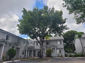 14385 SW 120th Ct in Miami, FL - Building Photo