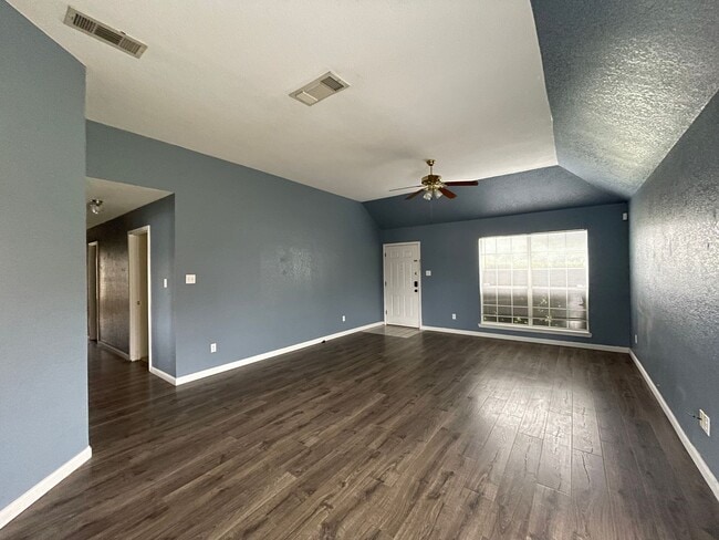 2010 Shadow Ridge Rd in Harker Heights, TX - Building Photo - Building Photo