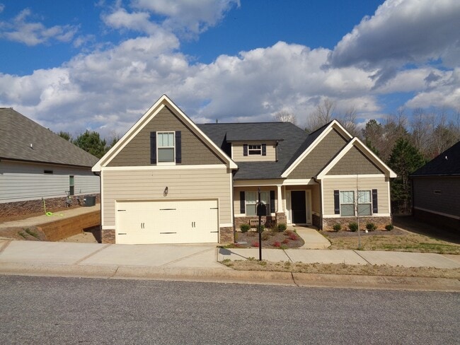 105 Flowing Trail
