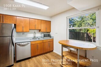 5908 Kara Pl in Burke, VA - Building Photo - Building Photo