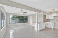 6701 Custer St in Hollywood, FL - Foto de edificio - Building Photo