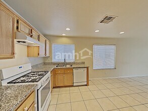 9608 Kelly Creek Ave in Las Vegas, NV - Building Photo - Building Photo