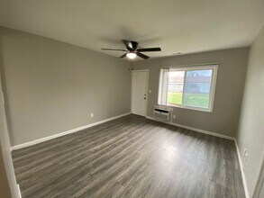 Ranch Apartment Homes in Great Troy Location in Troy, MI - Building Photo - Interior Photo