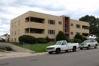 Ridge Manor Apartments in Wheat Ridge, CO - Building Photo - Building Photo