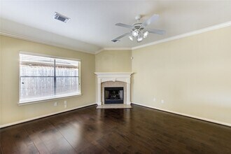22010 Kenlake Dr in Katy, TX - Building Photo - Building Photo