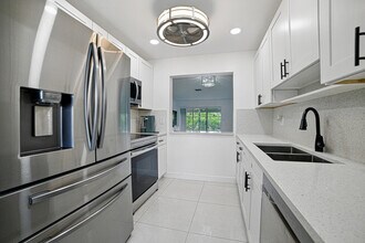 5242 Privet Pl in Delray Beach, FL - Building Photo - Building Photo