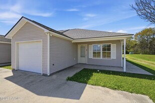 1422 Southport Blvd in New Iberia, LA - Building Photo