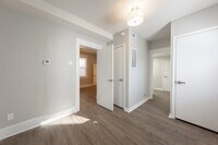 1121 Metropolitan Ave photo'