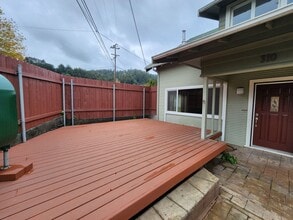 310 Monument Rd in Rio Dell, CA - Building Photo - Building Photo