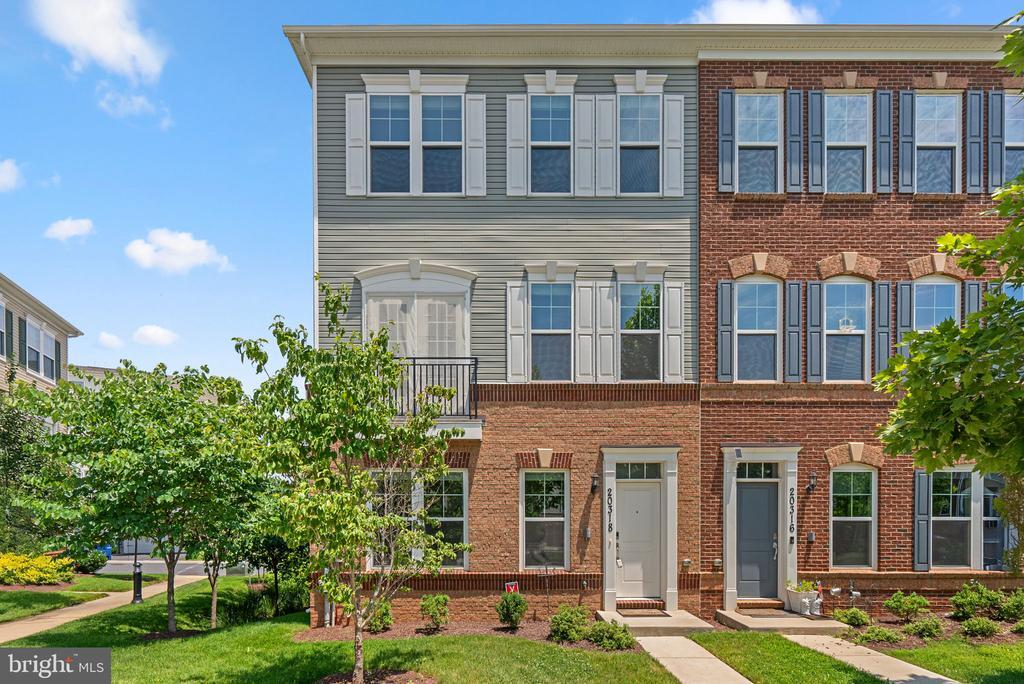20318 Peacemaker Dr in Germantown, MD - Building Photo