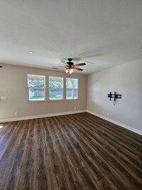 9446 Poplar Way in Live Oak, CA - Building Photo - Building Photo